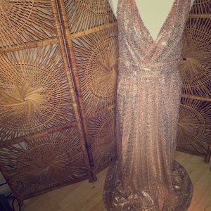 Kate Kasin rose gold long sequins dress